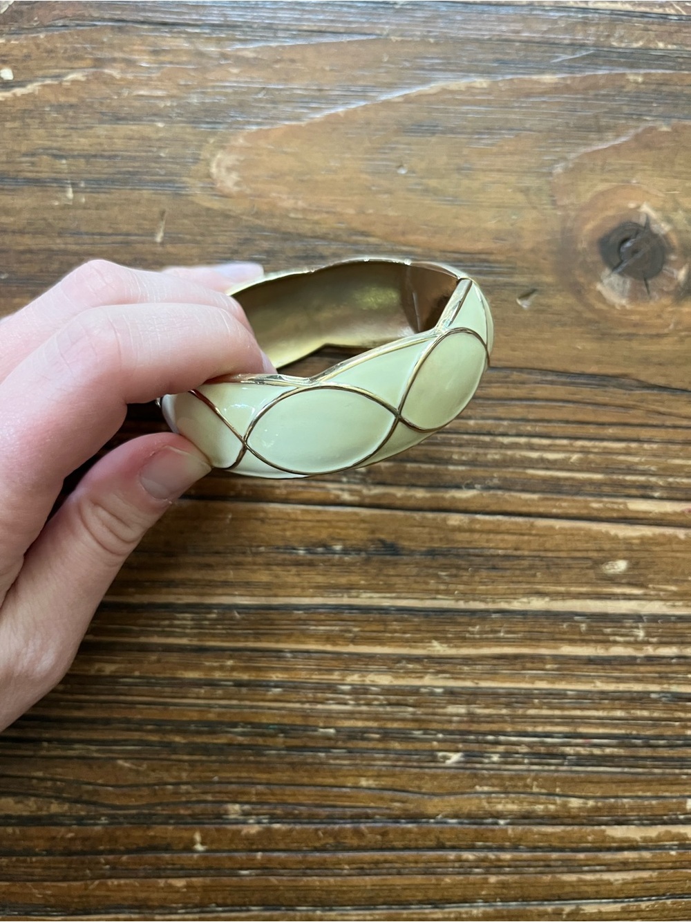 Cream Enamel Hinged Bangle Bracelet - Unbranded